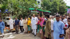 ঢাকার দুই সিটিতে কোরবানির বর্জ্য অপসারণ শুরু