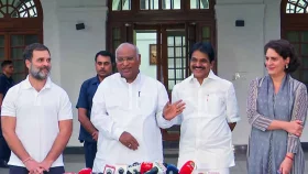 জল্পনার অবসান, ওয়েনাড প্রিয়াঙ্কাকে দিলেন রাহুল