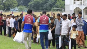 দরিদ্রদের মাঝে কাতার চ্যারিটির কোরবানির মাংস বিতরণ&nbsp;