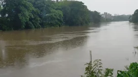 নদীর পানি বাড়ছে, বন্যার আশঙ্কা