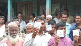 নান্দাইলে ভিজিএফ চাল পায়নি ১৫১ কার্ডধারী