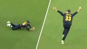 ঈগলের মতো ছোঁ মেরে ক্যাচ নিলেন লাবুশেন
