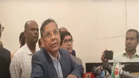 খালেদা জিয়ার বিদেশ যাওয়া নিয়ে যা জানালেন আইনমন্ত্রী