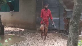 নেত্রকোণায় বন্যা পরিস্থিতির উন্নতির পর বেড়েছে দুর্ভোগ