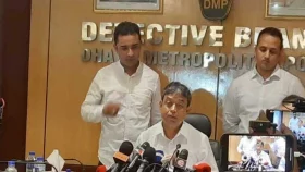মিন্টুকে গ্রেপ্তার করে কোনো চাপে নেই ডিবি: হারুন