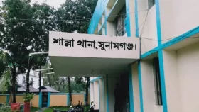 যাচ্ছিল মসজিদে, সাঁকো থেকে পড়ে বিদ্যুৎস্পৃষ্টে শিশুর মৃত্যু