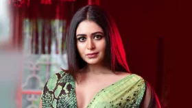 বুদ্ধিমান পুরুষ আকৃষ্ট করতে পারে ঋতাভরীকে