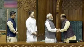 ভারতের নতুন স্পিকার ওম বিড়লা, চেয়ারে বসালেন মোদি-রাহুল