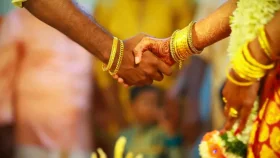 সাড়ে ১২ লাখে বিয়ে করেন ভারতীয়রা, শিক্ষায় খরচ অর্ধেক!
