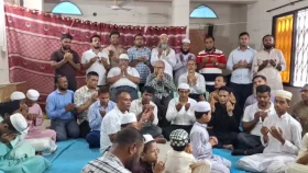 খালেদা জিয়ার রোগ মুক্তি কামনায় এতিমদের মাঝে ছাগল ছদকা