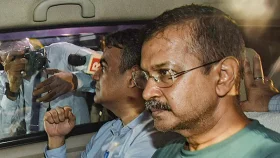 আবারও তিন দিনের রিমান্ডে কেজরিওয়াল