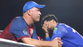 এমন পিচে বিশ্বকাপের সেমিফাইনাল কাম্য নয় : ট্রট
