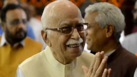অস্ত্রোপচার শেষে হাসপাতাল ছাড়লেন লালকৃষ্ণ আদভানি
