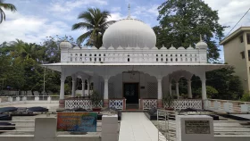 &lsquo;কিছু মায়া রহিয়া গেল&rsquo;