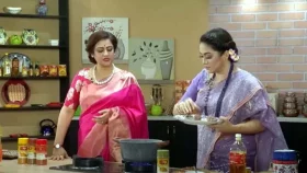 গরুর মাংস রান্না, একের পর হুমকি পাচ্ছেন সুদীপা