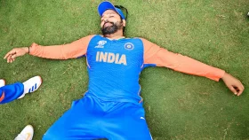 অবসর নিতে চাননি রোহিত!