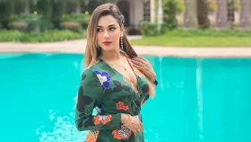 চিত্রনায়িকা ববির বিরুদ্ধে হত্যাচেষ্টা ও চুরির মামলা