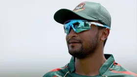 নিজেকে যাচাই করে ক্যারিয়ার নিয়ে ভাববেন সাকিব