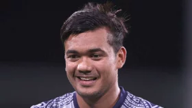 'বাস কখনো অপেক্ষা করে না'- তাসকিনের &lsquo;ঘুমকাণ্ড&rsquo; নিয়ে সাকিব
