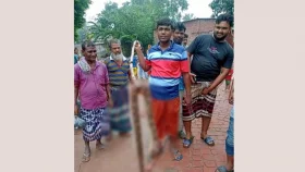 স্কুলে মিলল বিরল রক পাইথন