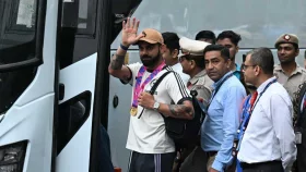 দেশে ফিরেই উৎসব শুরু রোহিতদের, ঘুরবেন ছাদ খোলা বাসে