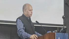 সপ্তাহে দুদিন ঢাকায়, বাকি সময় সারা দেশের হাসপাতাল ঘুরবেন স্বাস্থ্যমন্ত্রী