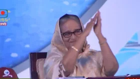 পদ্মা সেতুর সমাপনী অনুষ্ঠানের মঞ্চে প্রধানমন্ত্রী