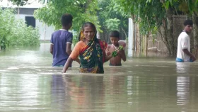 জামালপুরে কমছে পানি, সঙ্কট বিশুদ্ধ পানি ও খাবারের