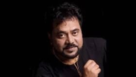 তারে একজনমে ভালোবেসে...