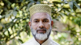 গাড়িচালক থেকে থ্রি স্টার হোটেল মালিক!