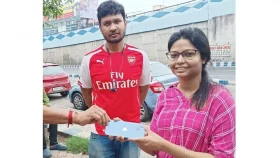 কলকাতায় হারানো আইফোন চট্টগ্রাম থেকে উদ্ধার