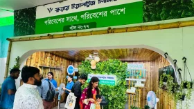 বৃক্ষমেলায় স্কয়ার টয়লেট্রিজের নির্দিষ্ট পণ্যে ওষধি ও স্টেভিয়া গাছ উপহার