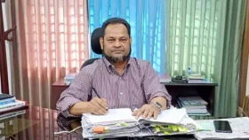 কাস্টমস কমিশনার এনামুলের দেশত্যাগে নিষেধাজ্ঞা