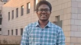 নারী থেকে হয়ে গেলেন পুরুষ কর্মকর্তা
