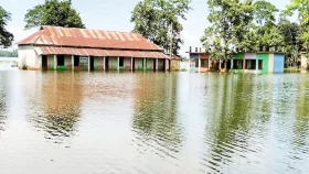 মৌলভীবাজারে বন্যায় বন্ধ ১৭৬ বিদ্যালয়, অনিশ্চয়তায় শিক্ষার্থীরা&nbsp;