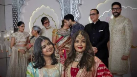অনন্ত-রাধিকার বিয়েতেও আলাদা ফ্রেমে বচ্চন পরিবার ও ঐশ্বরিয়া, বিচ্ছেদ জল্পনা তুঙ্গে!   