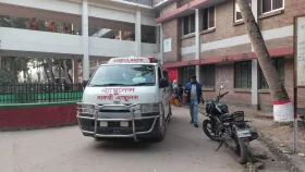 সরকারি অ্যাম্বুলেন্স জেলার বাইরে যেতে বারণ, বিপাকে রোগীরা &nbsp;