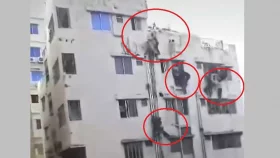 শিক্ষার্থীদের ধাওয়া: পাঁচতলার ছাদ থেকে পড়ে ছাত্রলীগের ৩ নেতাকর্মী আহত