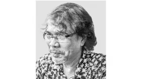 অ্যালঙ দ্য মেমোরি লেইন