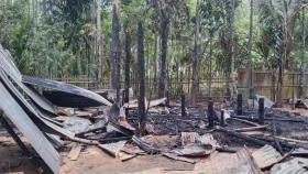 গভীর রাতে প্রবাসীকে পুড়িয়ে হত্যার চেষ্টা