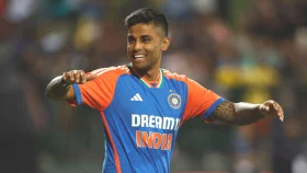 কোহলির রেকর্ড ছুলেন সূর্যকুমার