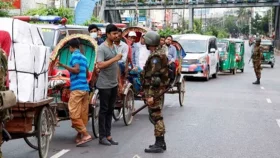 ঢাকায় আজ কারফিউ শিথিল ১১ ঘণ্টা, সরকারি অফিস ৯টা-৩টা