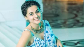 একহাত নিলেন তাপসী পান্নু