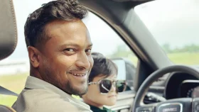 বিতর্ক উসকে দিয়ে ঘুরে বেড়াচ্ছেন সাকিব
