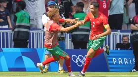 যুক্তরাষ্ট্রের জালে এক হালি গোল দিয়ে সেমিফাইনালে মরক্কো