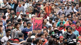 আজ বিক্ষোভ, কাল থেকে সর্বাত্মক অসহযোগ