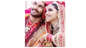 নবজাতক কোলে দীপিকা-রণবীর!