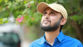 স্বাধীনতা থেকে অল্প একটু দূরে দাঁড়িয়ে আমরা, জোর কদম আগে বাড়ি চলো