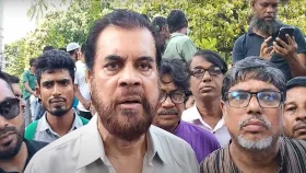 শিক্ষার্থীদের আন্দোলনে সংহতি জানালেন ইলিয়াস কাঞ্চন