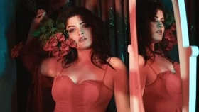 উষ্ণতা ছড়াচ্ছেন শ্রাবন্তী